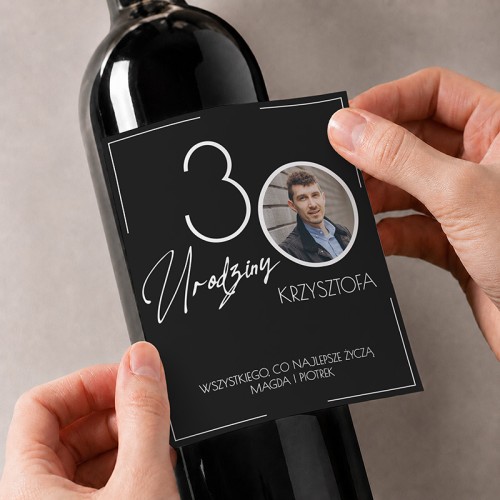 Etykieta na wino na okrągłe urodziny.