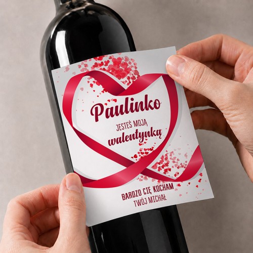 Personalizowana etykieta na wino.