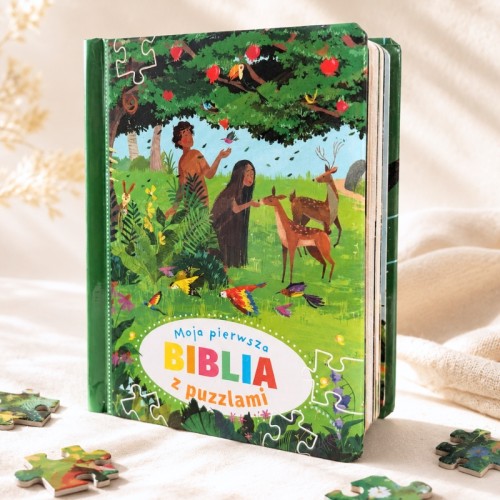 Biblia z puzzlami dla dzieci łączy historie biblijne, kolorowe ilustracje i układanki dla najmłodszych.