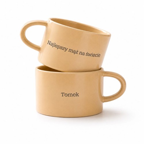 Personalizowana filiżanka Najlepszy mąż na świecie pokazana na białym tle