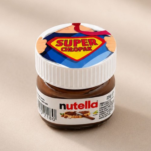 Mini Nutella z etykietą Super Chłopak to słodki prezent na Dzień Chłopaka.