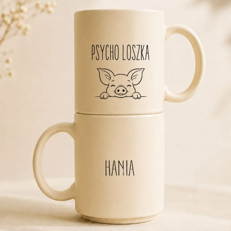 Kremowy kubek Psycho Loszka z imieniem na prezent dla psycholożki.