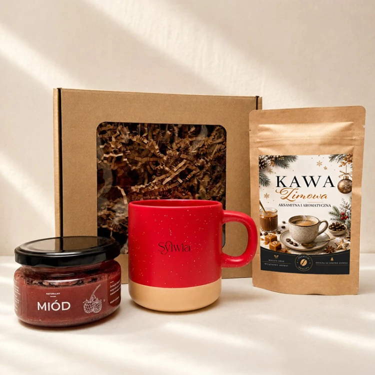 Świąteczny prezent z kawą i personalizowanym kubkiem