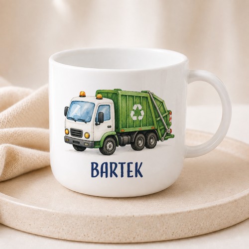 Personalizowany plastikowy kubek dla chłopca ze śmieciarką