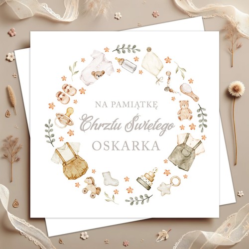 Personalizowana kartka na Chrzest Święty dziecka z imieniem i delikatną grafiką.
