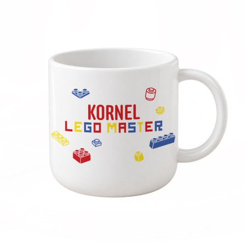 Personalizowany kubek dla dziecka z kolorową grafiką klocków LEGO.