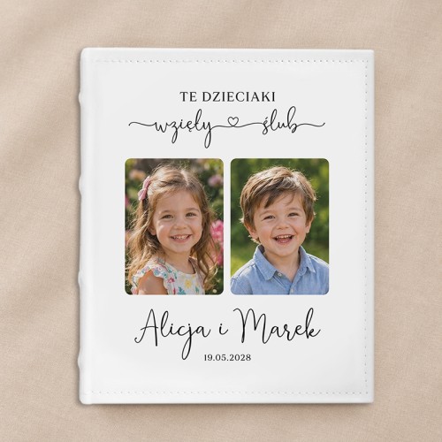 Personalizowany album ślubny ze zdjęciami z dzieciństwa to oryginalny prezent dla pary młodej i piękna pamiątka dnia ślubu.