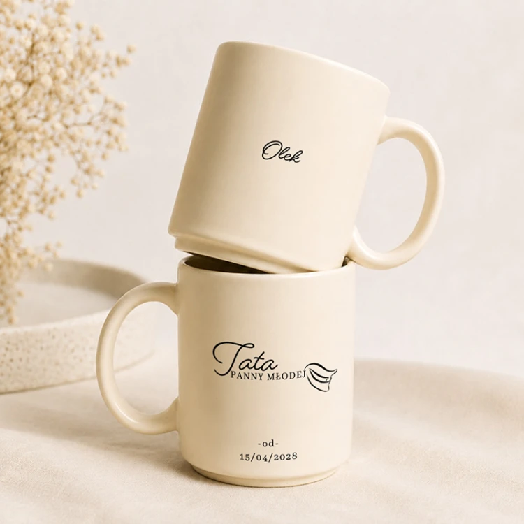 Ceramiczny kubek dla mamy Panny Młodej z personalizacją.