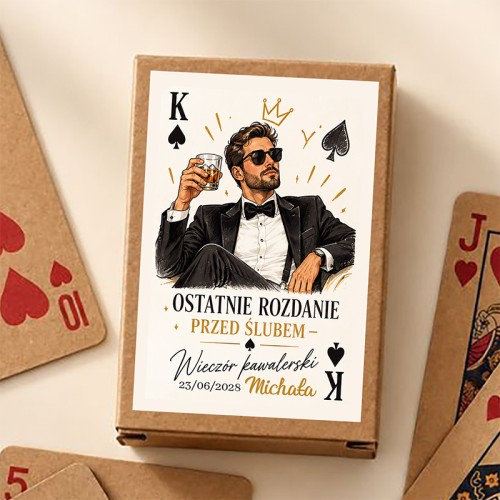 Personalizowane karty do gry na wieczór kawalerski jako prezent dla przyszłego Pana Młodego.