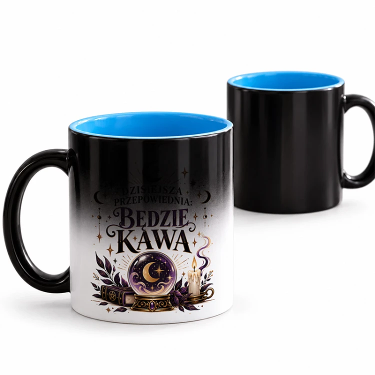 Kubek na Halloween i Andrzejki zdobią księżyce, gwiazdy, kryształowa kula i magiczne symbole.