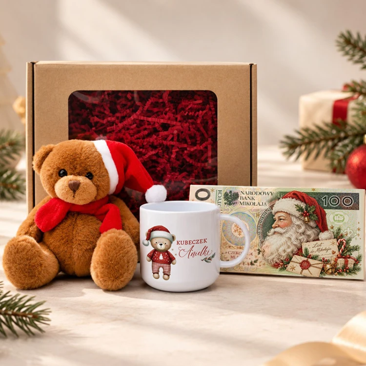 Gotowy prezent na Wigilię dla dziecka z misiem świątecznym, personalizowanym kubeczkiem i słodką niespodzianką.