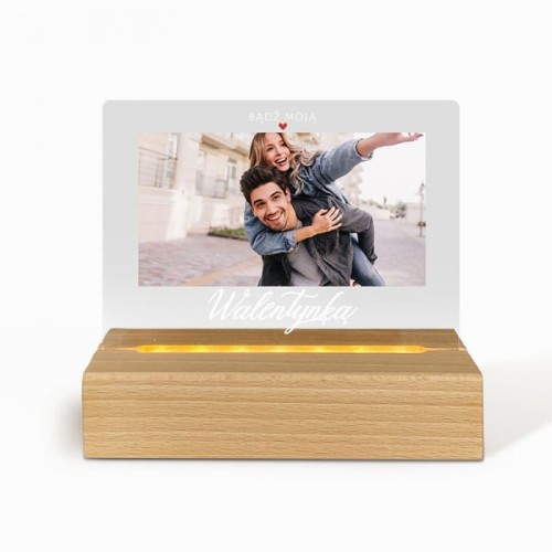 TABLICZKA akrylowa z podświetlaną podstawką Bądź moją Walentynką