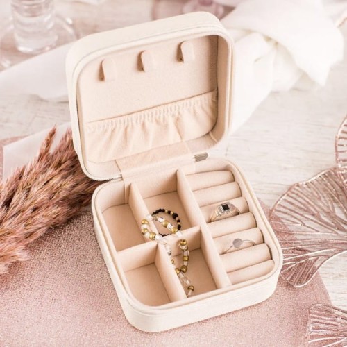 SZKATUŁKA skórzana ze złotym imieniem elegancki prezent dla kobiety