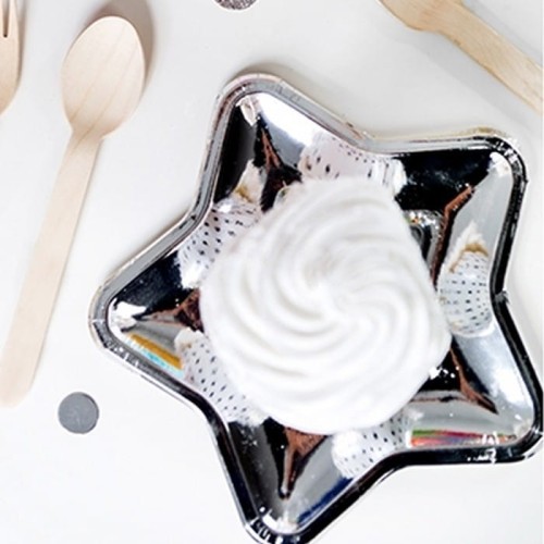 TALERZYKI papierowe metalizowane Gwiazdka 6szt SREBRNE