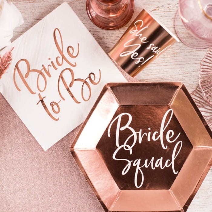 SERWETKI z błyszczącym napisem Bride to Be ROSEGOLD