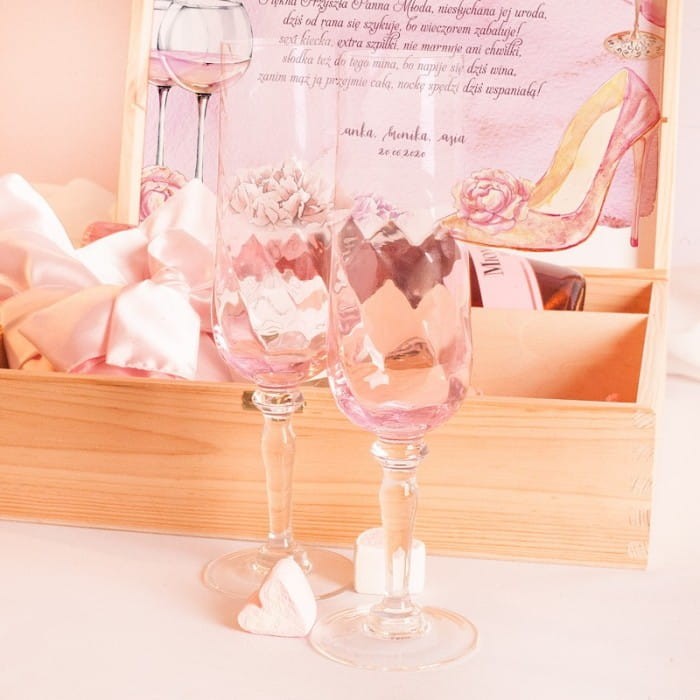 SKRZYNIA prezent na wieczór panieński Pink Prosecco