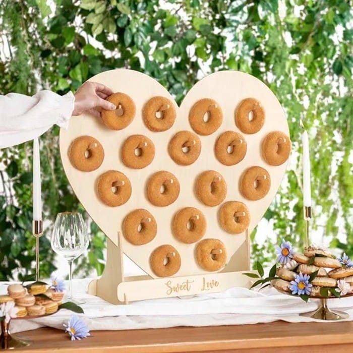 STOJAK w kształcie serca na donuty i pączki
