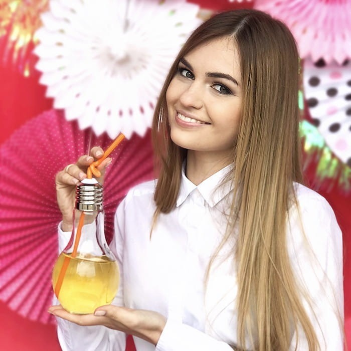 ŻARÓWKA pojemnik do napojów/dekoracji 500ml