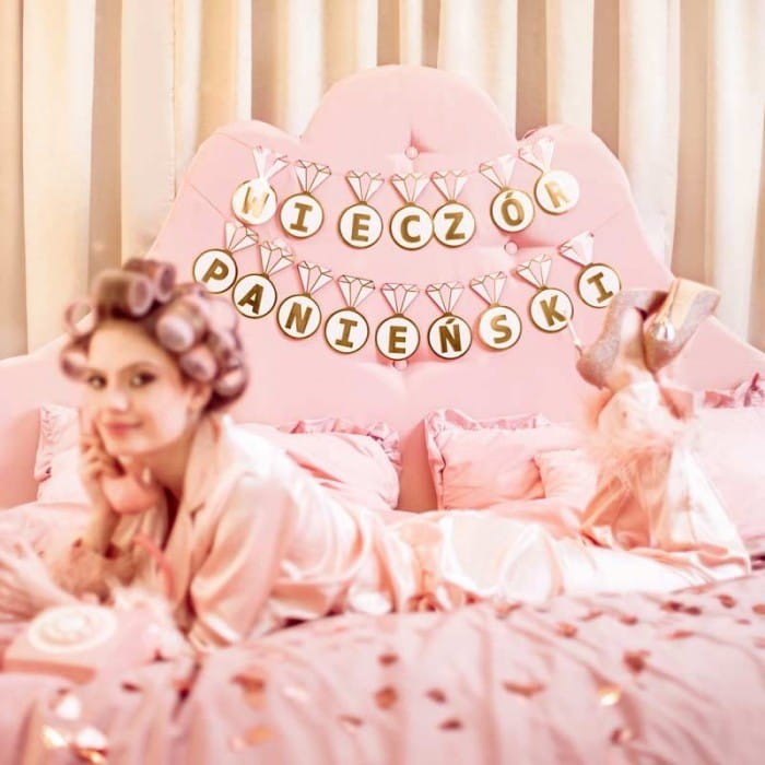 BANER z napisem Wieczór Panieński Pierścionki