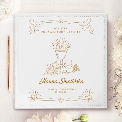 Album na zdjęcia prezent na Pierwszą Komunię Świętą.
