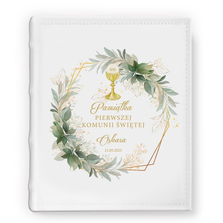 Album personalizowany na Pierwszą Komunię Świętą.