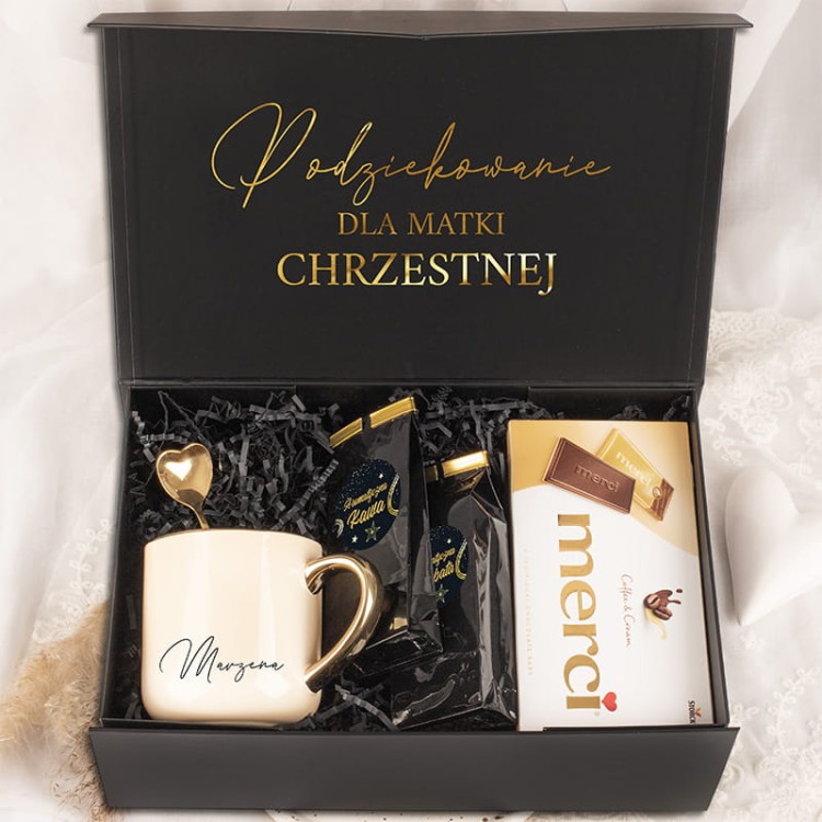 elegancki box podziękowania dla chrzestnych Komunia Św. z personalizowanym kubkiem