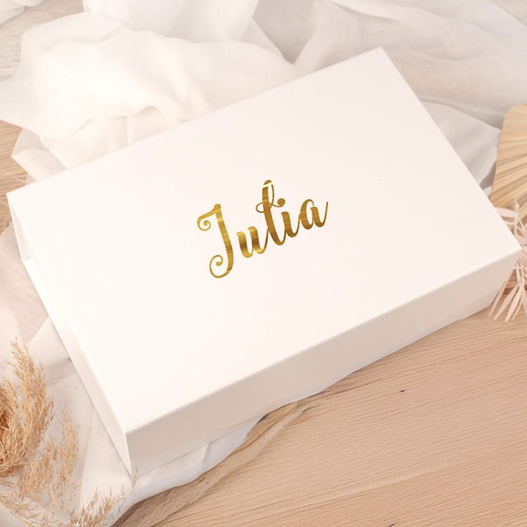 Prezent dla druhny z eleganckimi dodatkami i personalizacją.