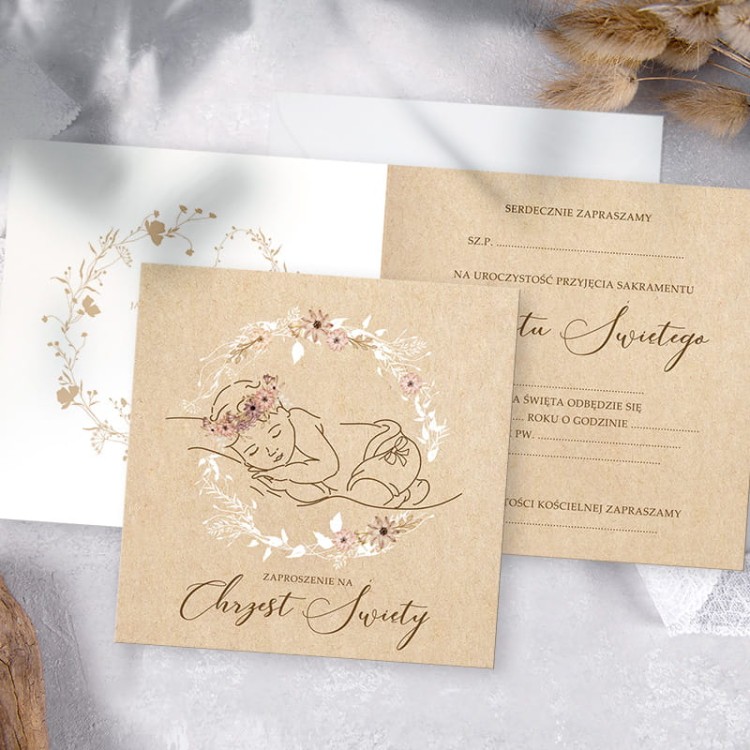 Zaproszenie na chrzest z dzieckiem na okładce
