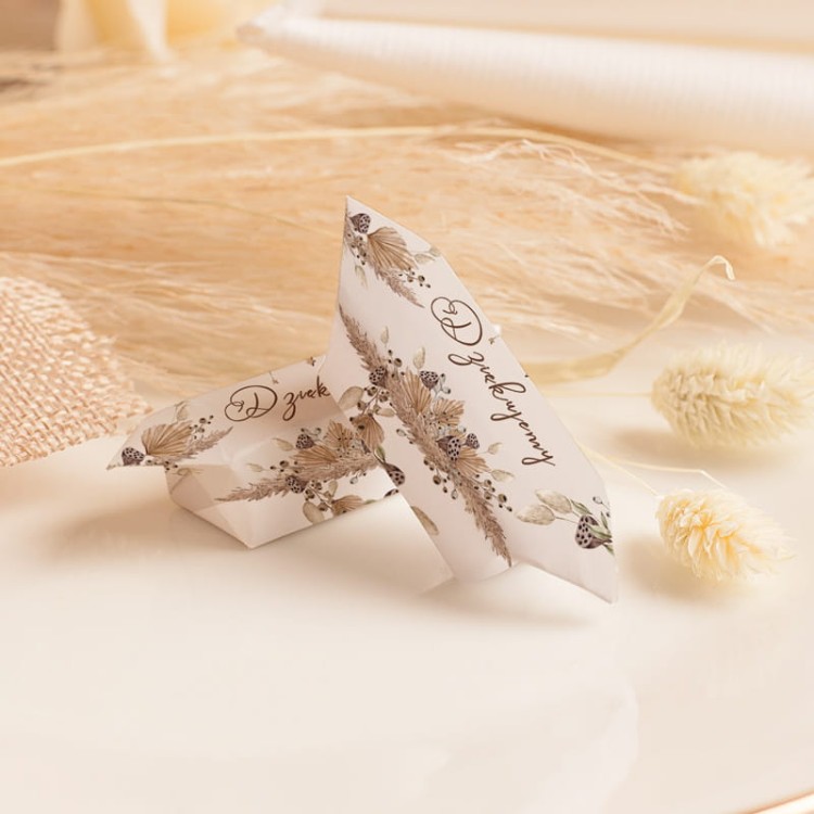 Słodkie podziękowanie dla gości, krówki w stylu boho