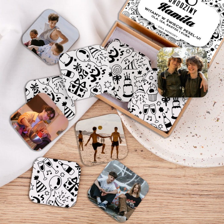 Personalizowane karty memory z dedykacją na osiemnastkę