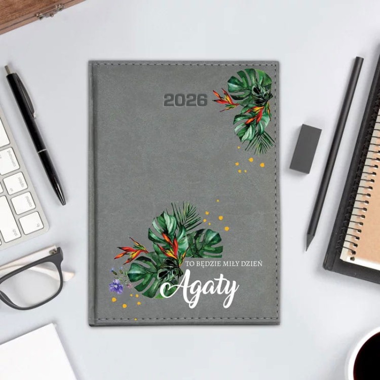 Kalendarz książkowy dla dziewczyny na rok 2026