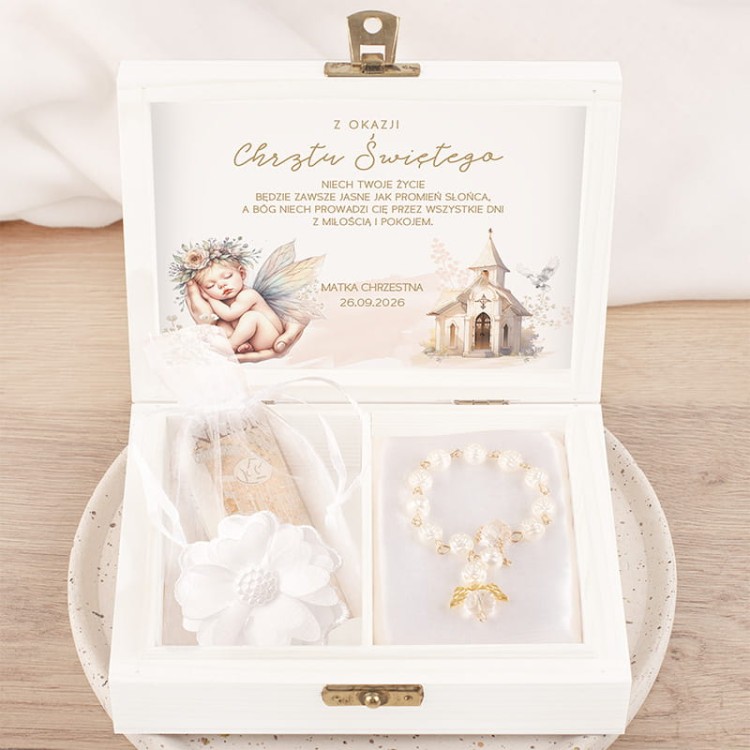 Dekoracyjna-skrzyneczka-na-prezent-pieniezny-z-rozancem-dla-dziewczynki.webp